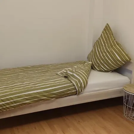 Schoene Und Optimal Gelegene Og Weisskirchen