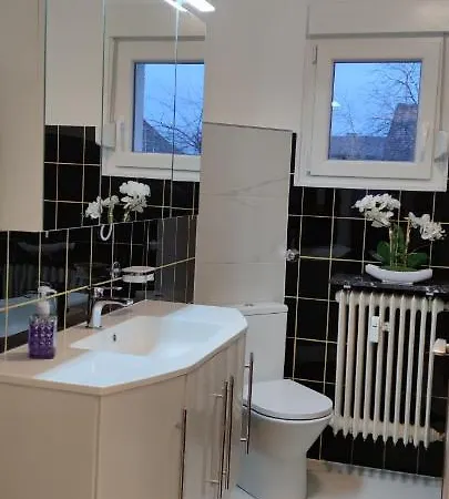 Schoene Und Optimal Gelegene Og * Weisskirchen